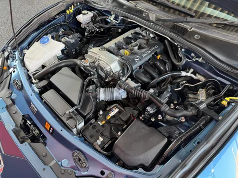 Mazda MX-5 (Roadster)