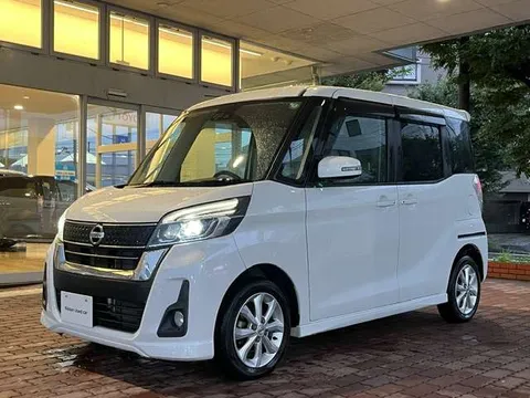 Nissan Dayz Roox