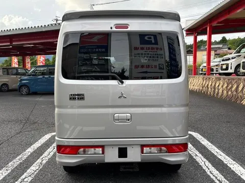 Mitsubishi Town Box