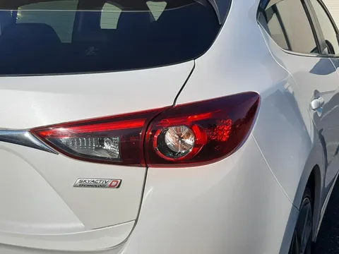 Mazda Axela Sport