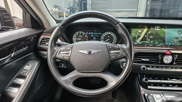 Genesis G90 (EQ900)