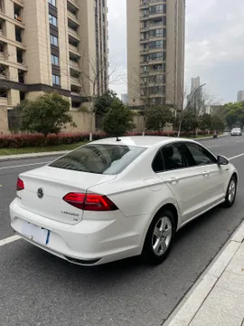 Volkswagen Lamando