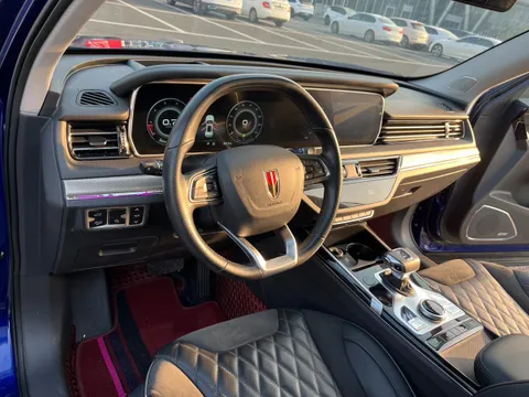 Hongqi HS5