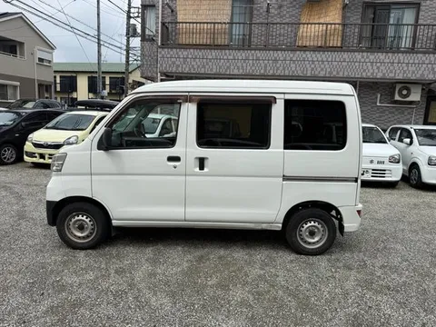 Daihatsu Hijet Cargo