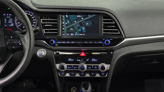 Hyundai Elantra (Avante)