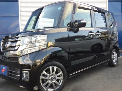 Honda N-BOX Custom