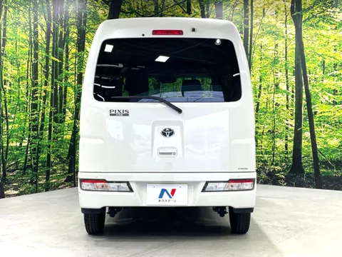 Toyota Pixis Van