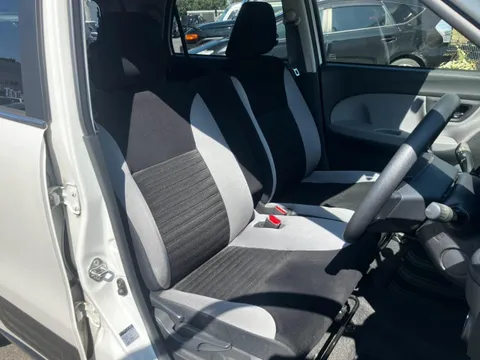 Toyota Pixis Joy