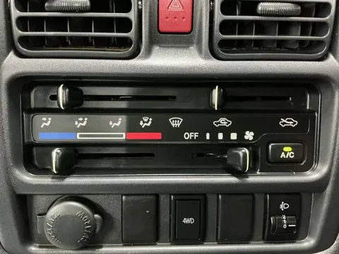Nissan Clipper Truck