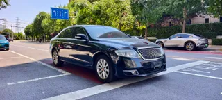 Hongqi H7