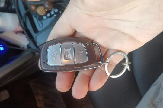 Hyundai Elantra (6th Generation / Lingdong)