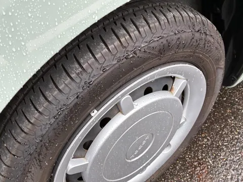 Daihatsu Mira Tocot