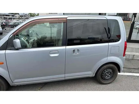 Nissan Otti
