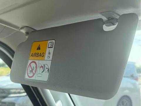 Mitsubishi Minicab Van