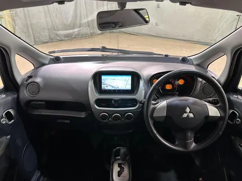 Mitsubishi I