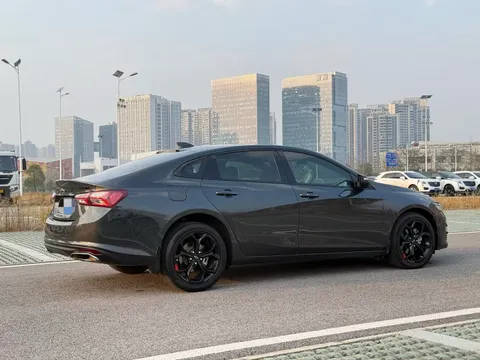Chevrolet Malibu XL