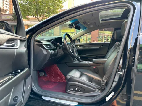 Cadillac XTS