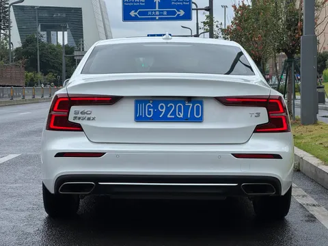 Volvo S60