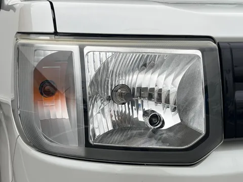 Toyota Pixis Mega