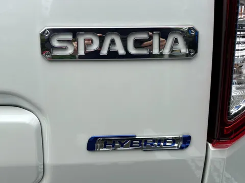 Suzuki Spacia