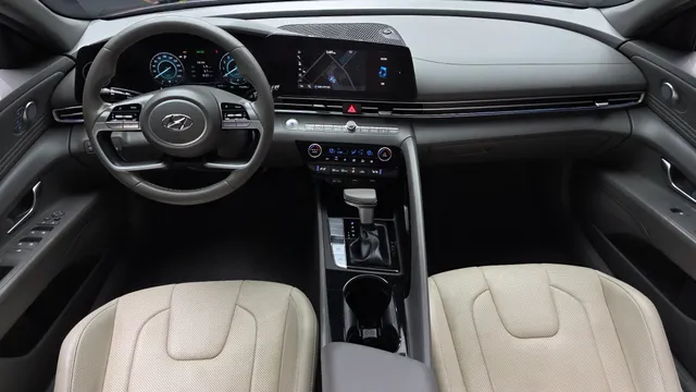 Hyundai Elantra (Avante)