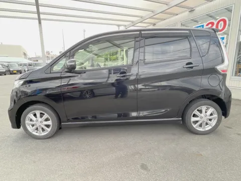 Mitsubishi eK Custom