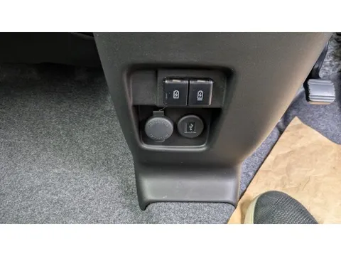 Suzuki Spacia Base