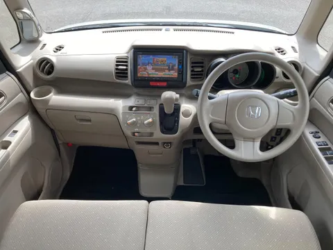 Honda N-BOX Plus