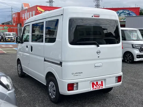 Nissan Clipper