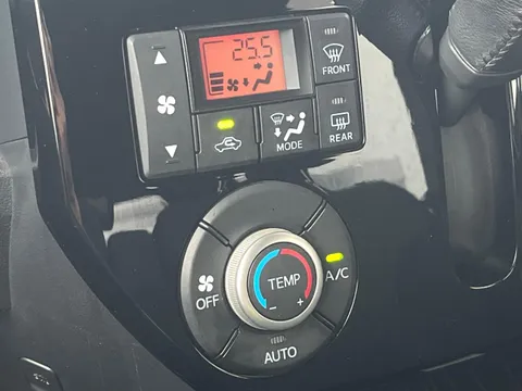 Toyota Pixis Mega