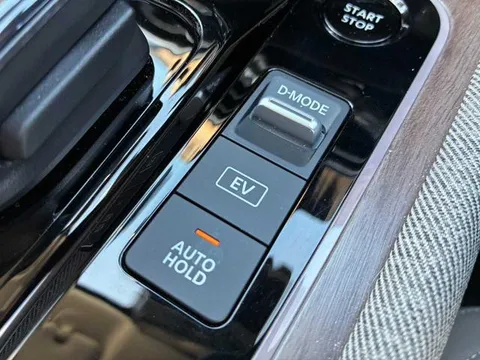 Nissan Note Aura