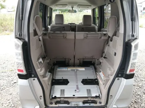 Honda N-BOX Plus