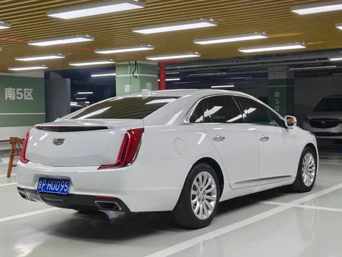 Cadillac XTS