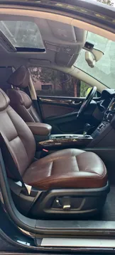 Hongqi H7