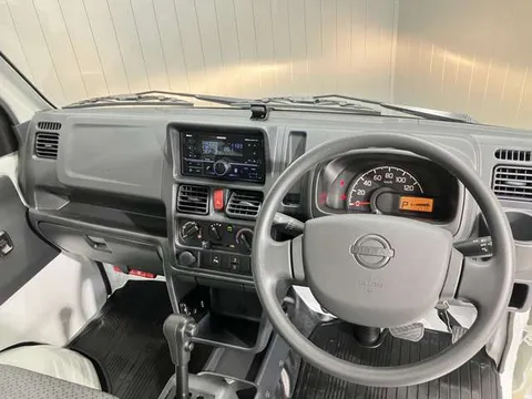 Nissan Clipper Truck