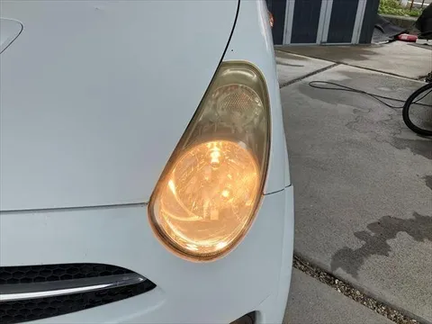 Subaru R2