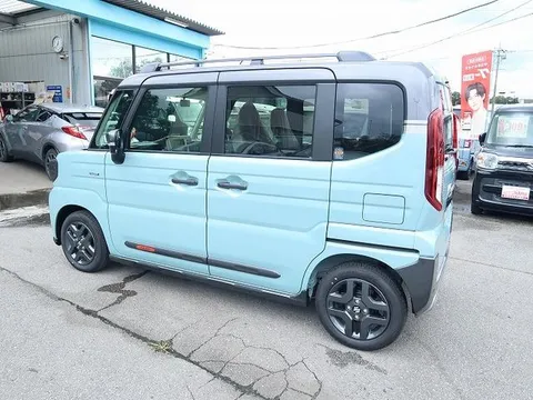 Suzuki Spacia Gear