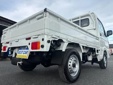 Nissan Clipper Truck