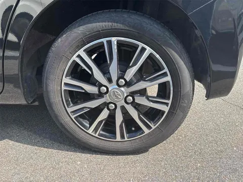 Toyota Pixis Mega