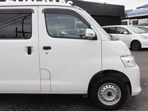 Toyota TownAce Van