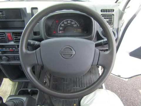 Nissan Clipper Truck