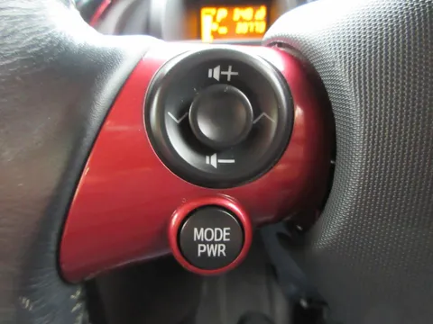 Toyota iQ