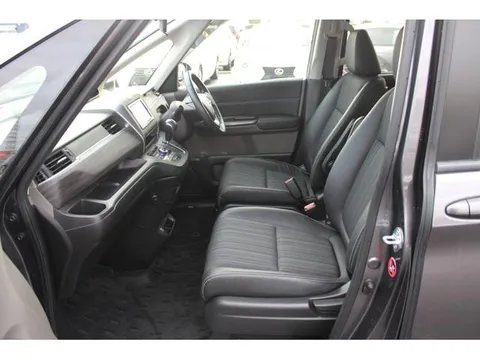 Honda Freed Plus