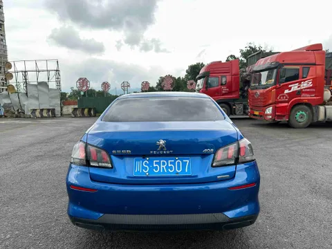 Peugeot 408