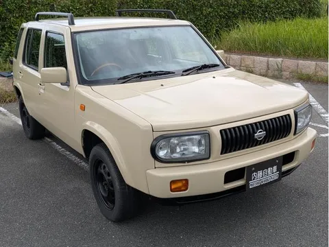 Nissan Rasheen