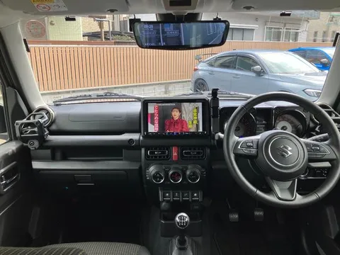 Suzuki Jimny Sierra