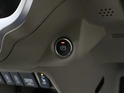 Honda N-BOX Slash