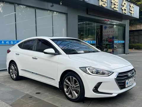 Hyundai Elantra (Avante)