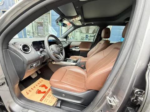 Mercedes-Benz Mercedes-Benz GLB
