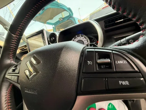 Suzuki Spacia Custom